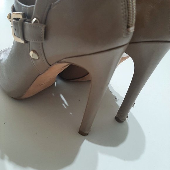 MARCIANO Gold Studded Taupe Beige Open Toe High Heel Trendy Booties Size 7M - Picture 8 of 10